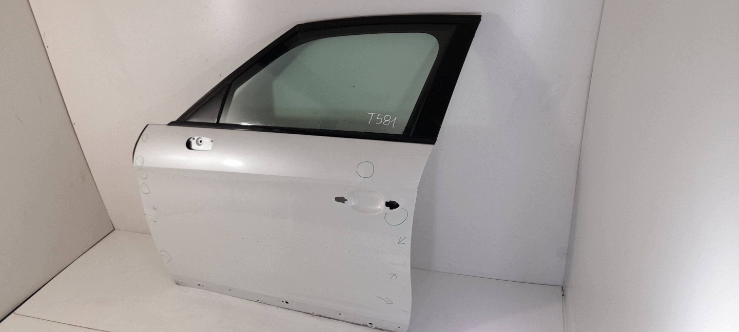 Citroen DS5 door front left (T581)