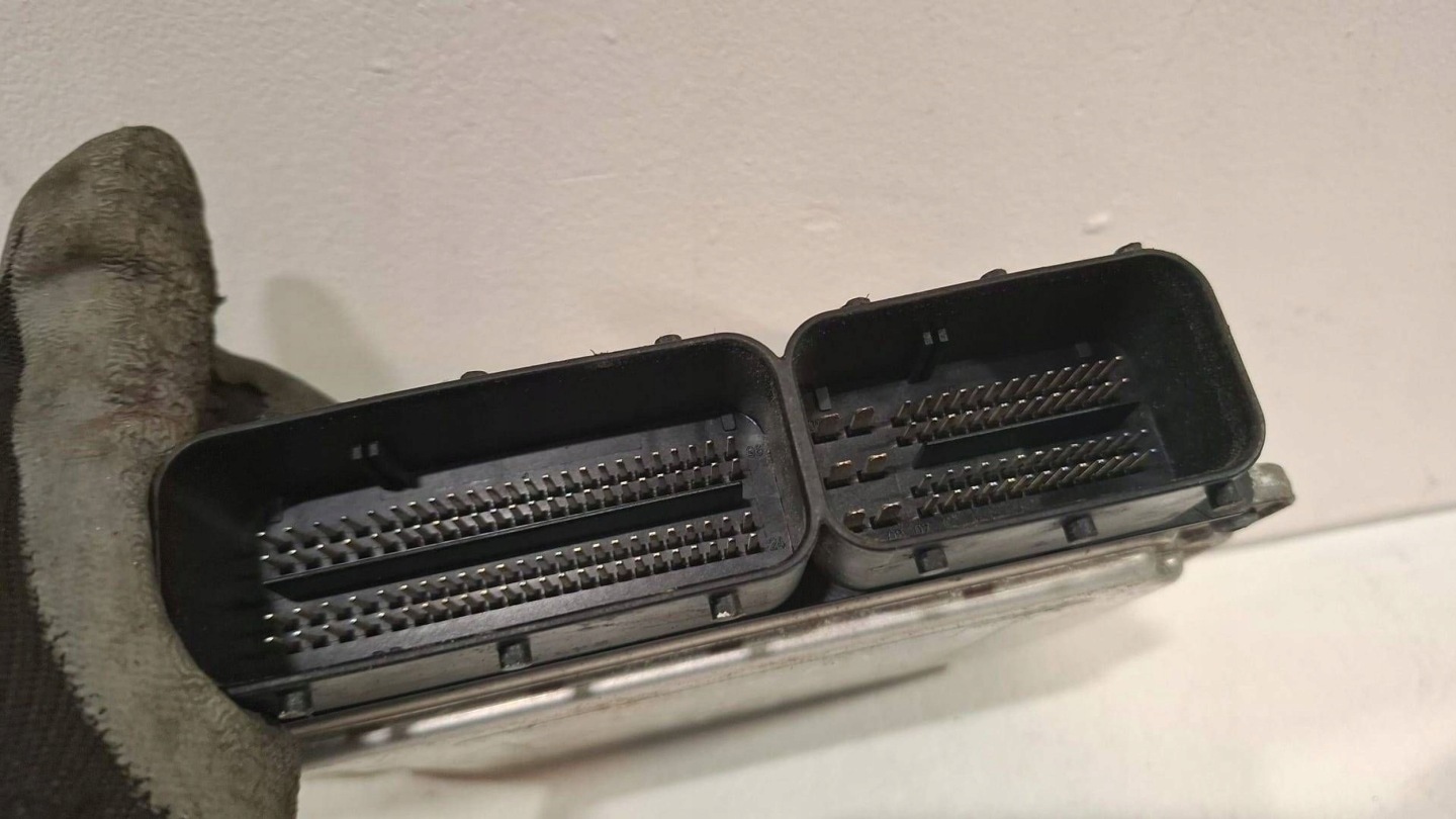 control unit of the engine computer 0261209512 Opel Insignia 2.8 Turbo