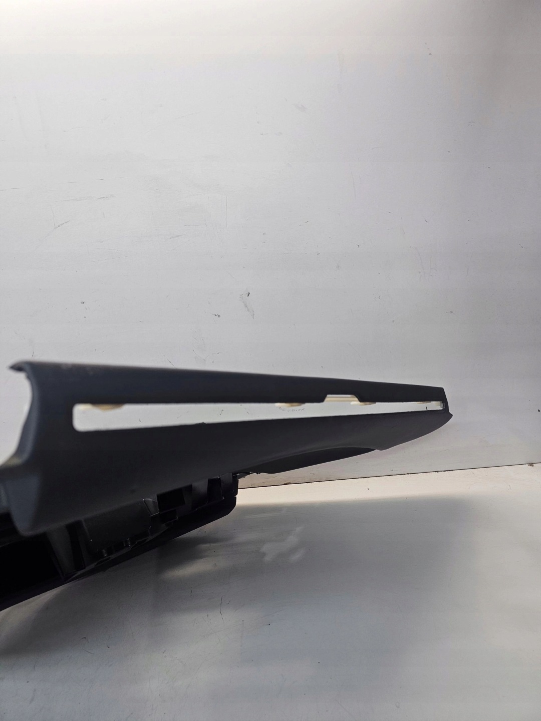 side net blinds door right rear part AUDI A4 B9 AVANT 8W9861334A