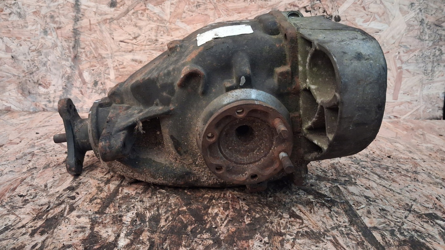 rear differential diff BMW E60 2.0D 520D 3.23 GDANSK