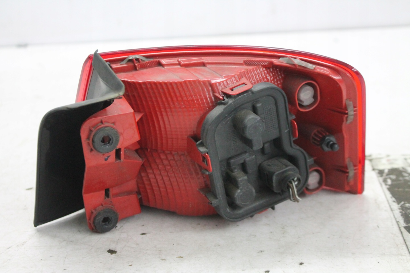 light left rear part 4G5945095 AUDI A6 C7 sedan 11-14