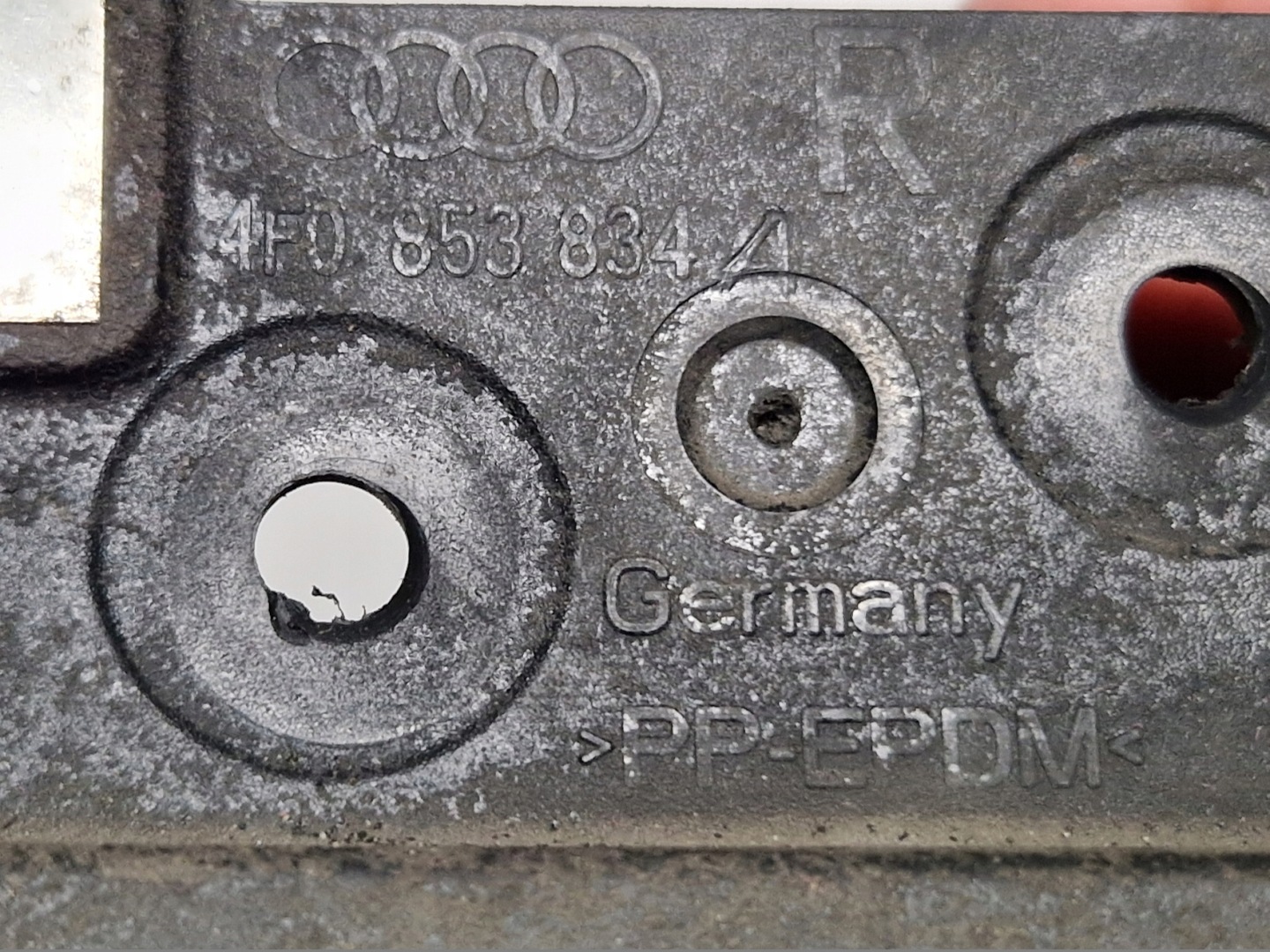 mudguard flap right rear part AUDI A6 C6 A6C6 4F0853834