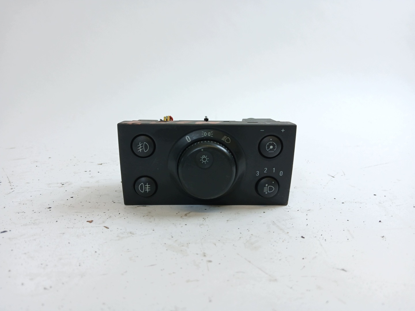 OPEL MERIVA A light switch 93394755