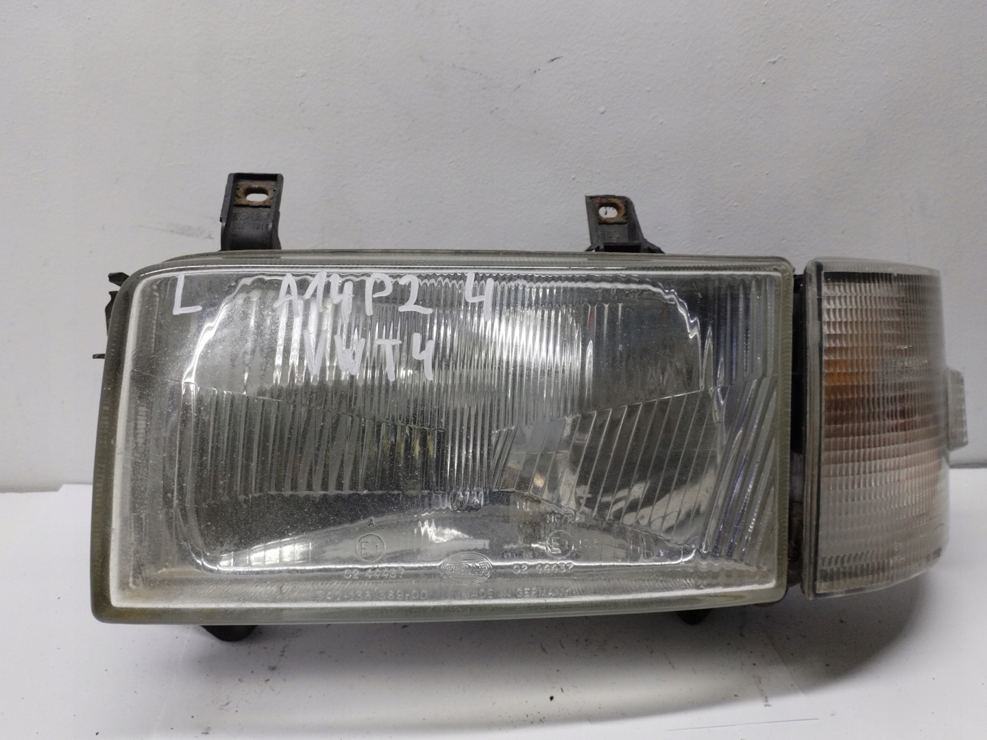 light front left z with an indicator VW Transporter T4