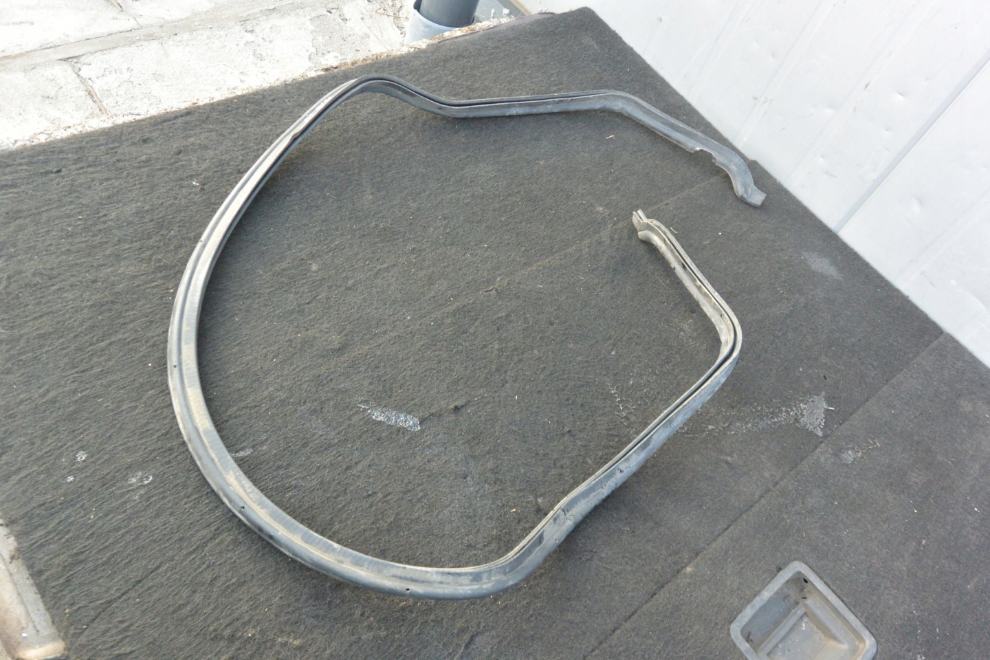 JOINT DU CAPOT MASERATI QUATTROPORTE VI