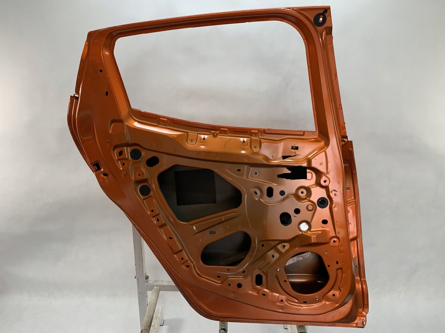 door left rear. Renault Clio 5 V 821138901R 12.25