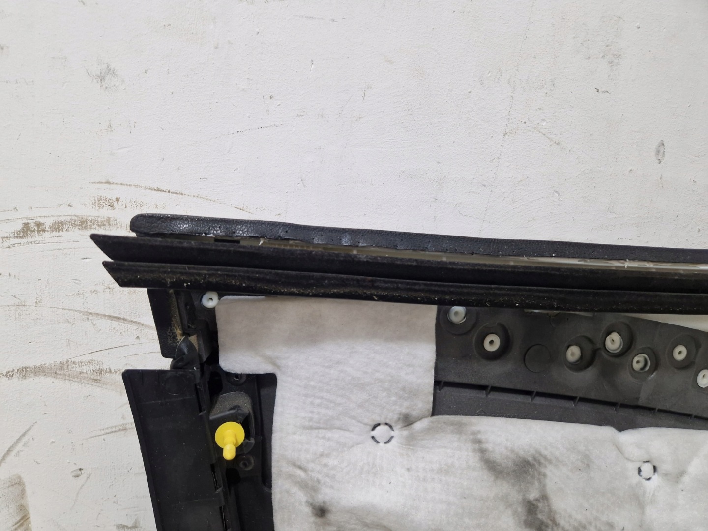DODGE CHARGER 2019- side door right front leather 5PF041X9AI