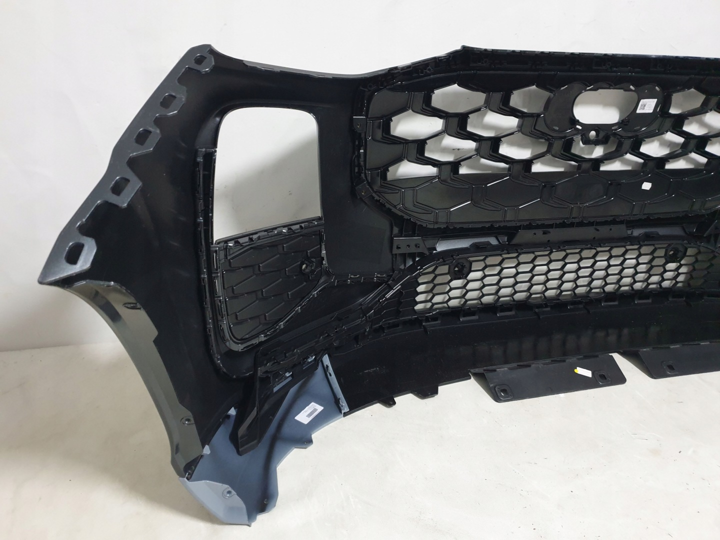 AUDI Q3 III 83H S-LINE 25-> bumper front front 4xPDC 83H807437D