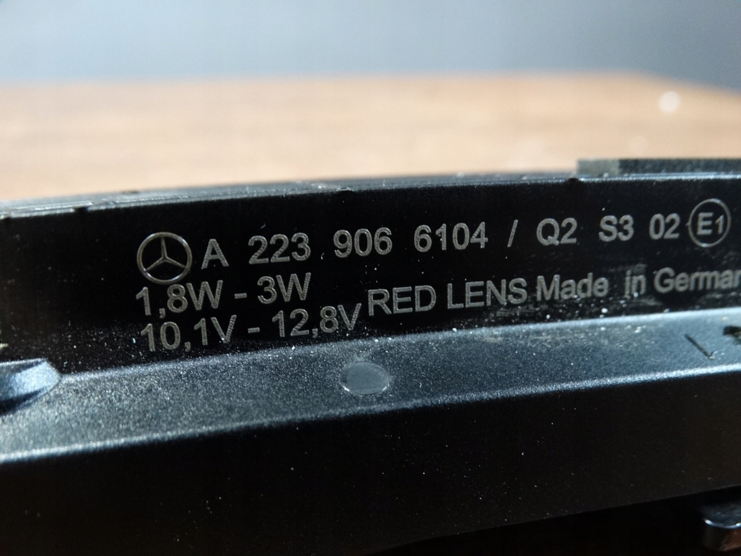 IDEALNE light STOP TRZECIE MERCEDES W223 1
