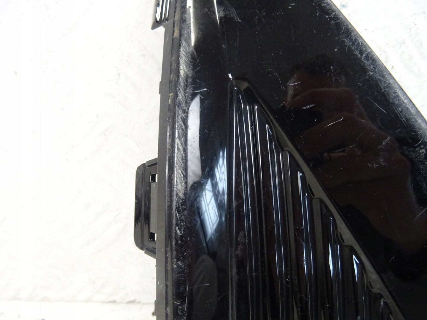 grid of a bumper front front right POLESTAR II 2 33631405