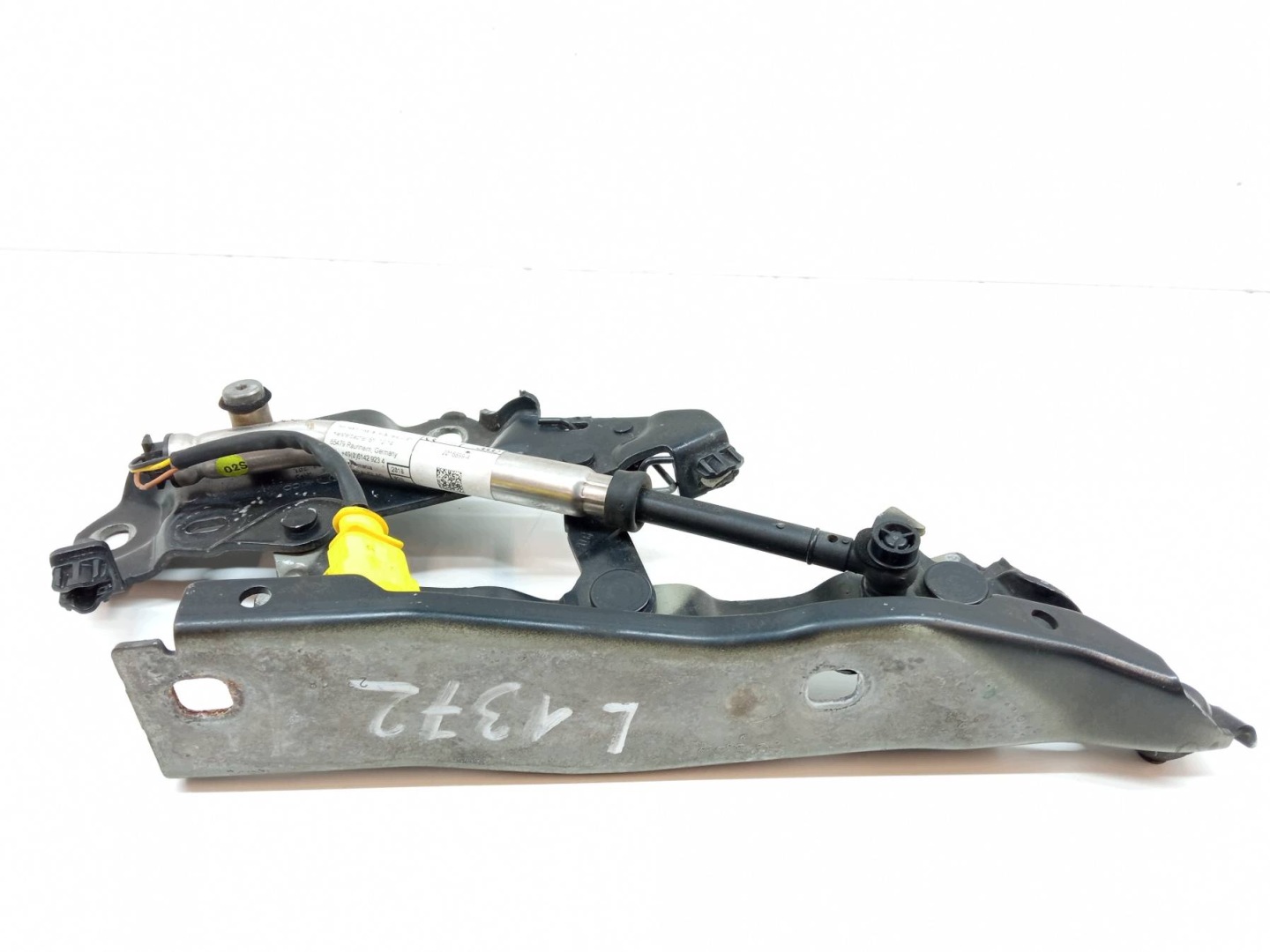 bonnet hinges left 4K8823301 4K8823823A Audi A7 II (2018-2025) C8