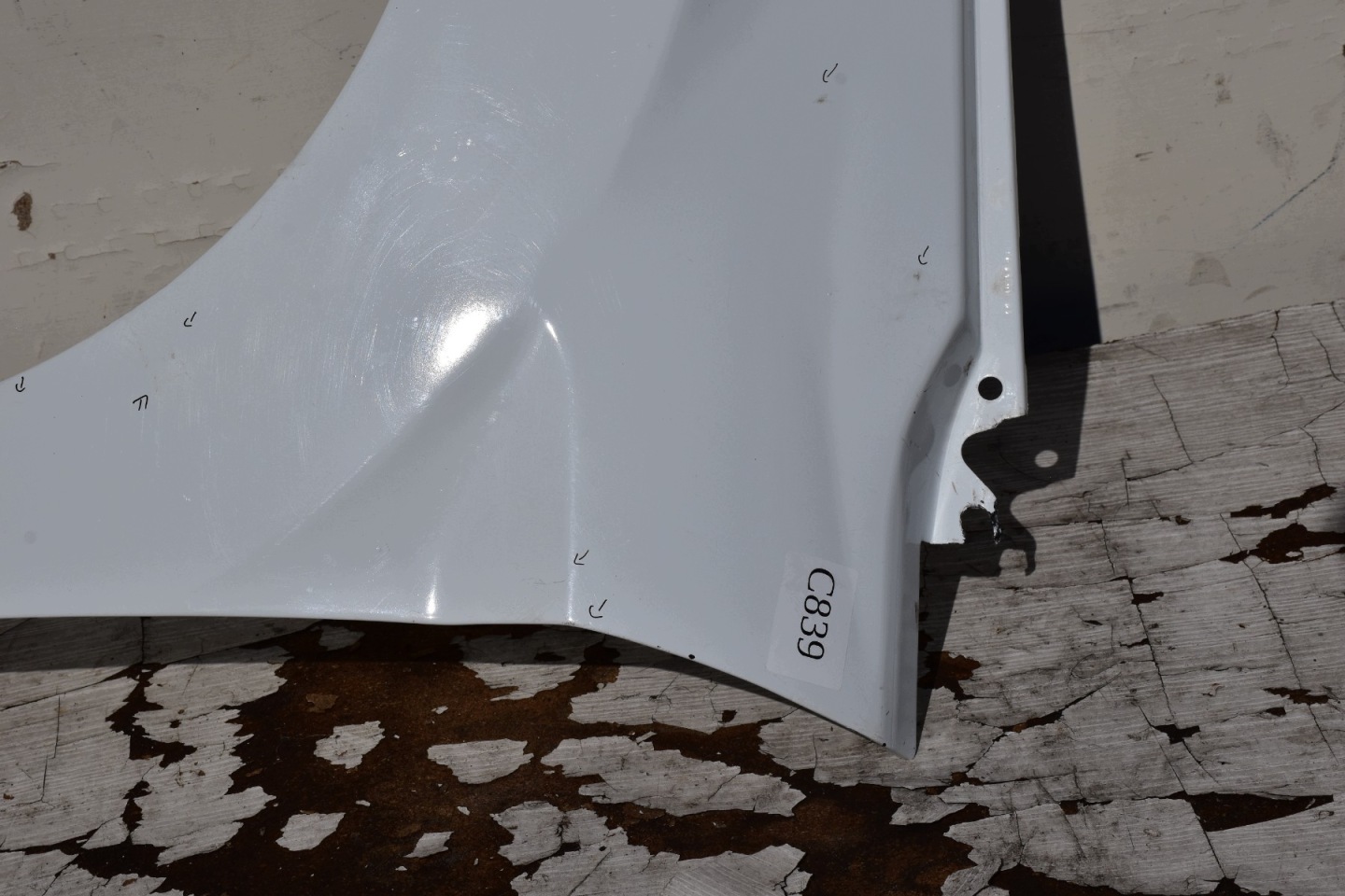 fender left front FORD FIESTA MK7 Polift 2012-2017 code: Frozen White