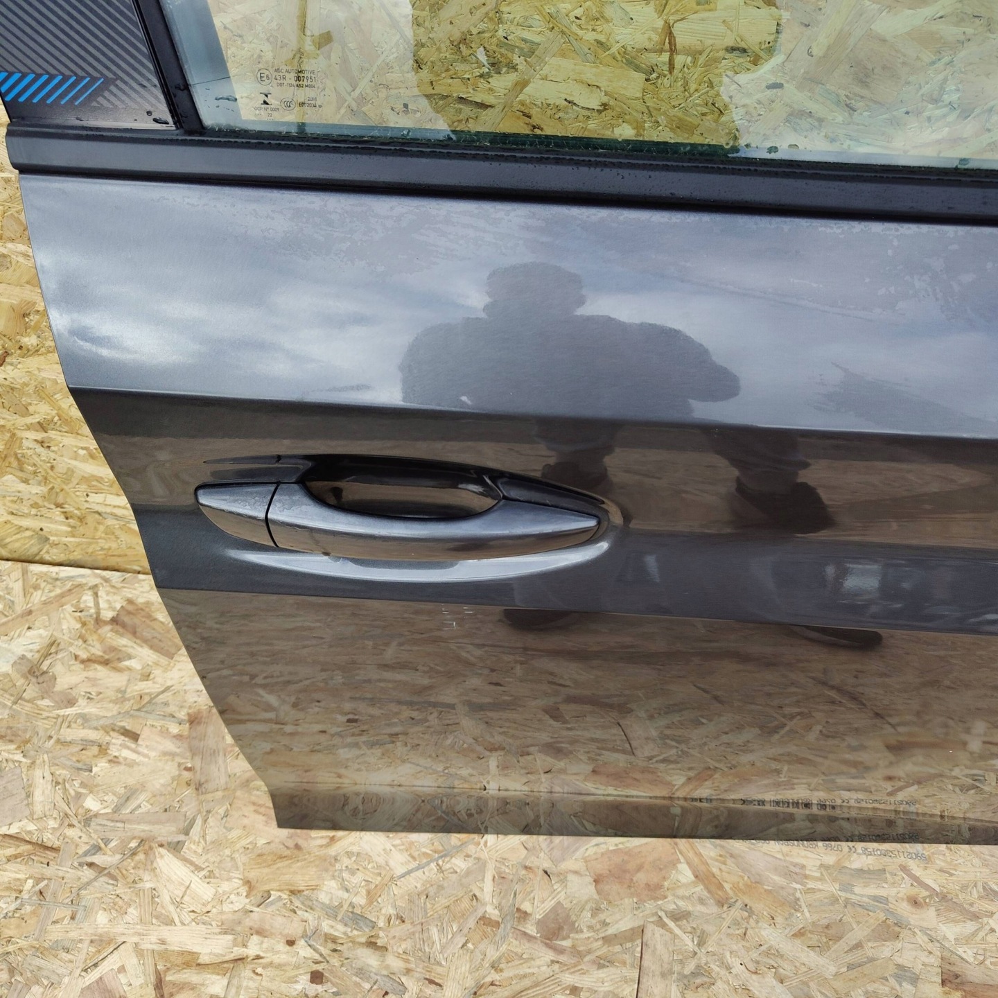 Peugeot 208 2022 front side right door front EVL EVLC