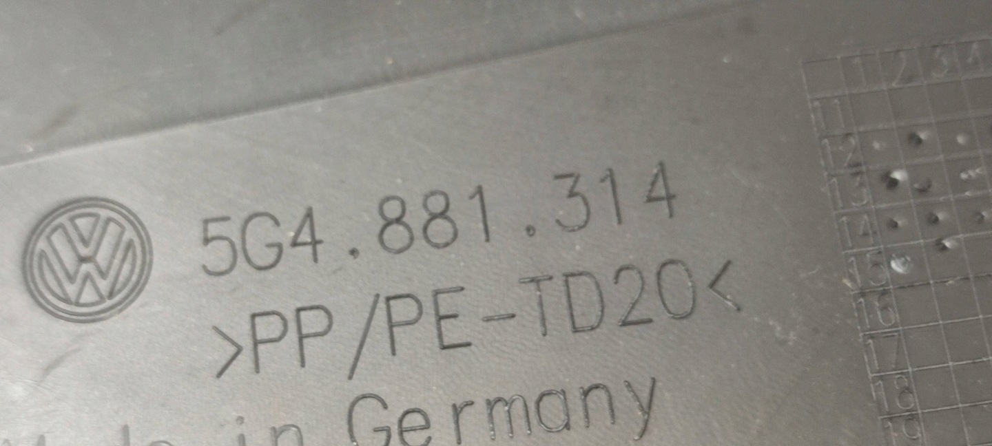 plastic seat front right Volkswagen Caddy 5G4881314