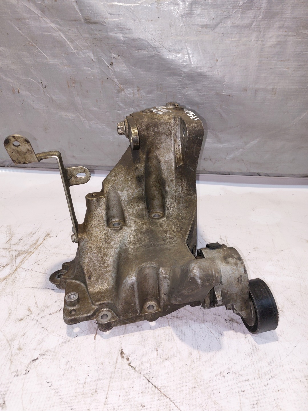 support pompe d'injection OPEL VECTRA C 1.9CDTI