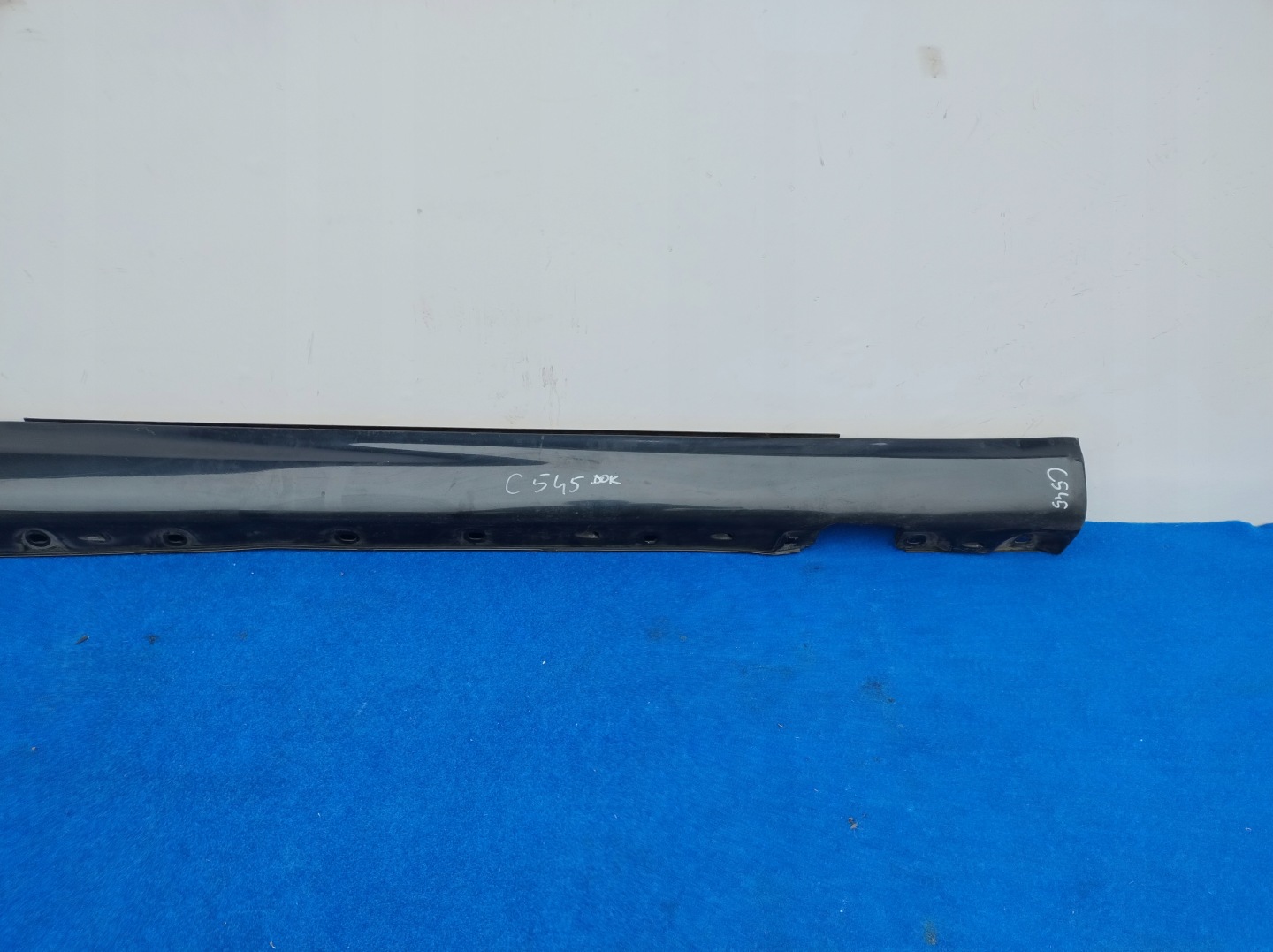 MERCEDES C-KLASA W203 COUPE CLC right moulding threshold threshold A2036900640 C545