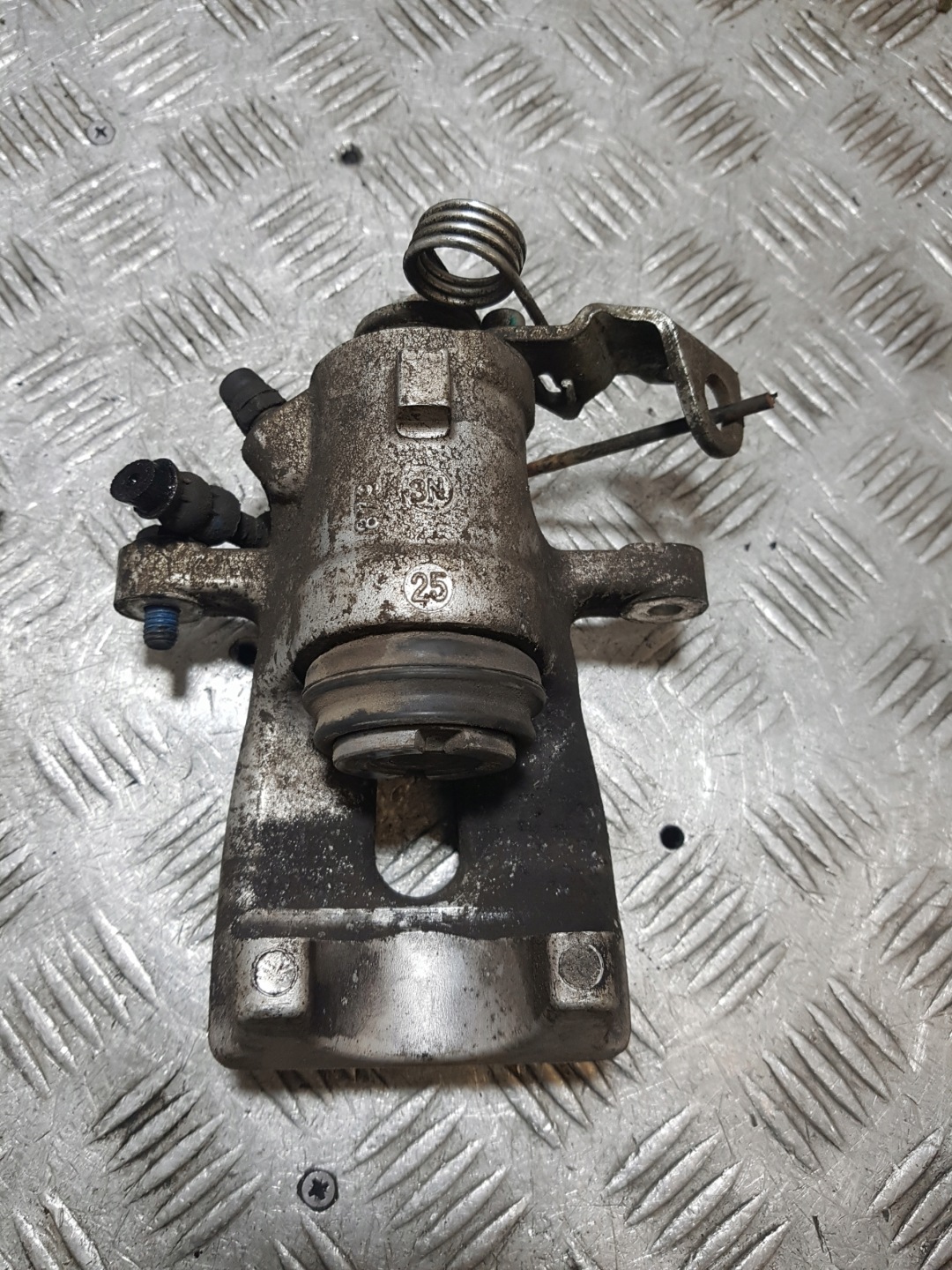 caliper brake right rear part rear OPEL ASTRA H