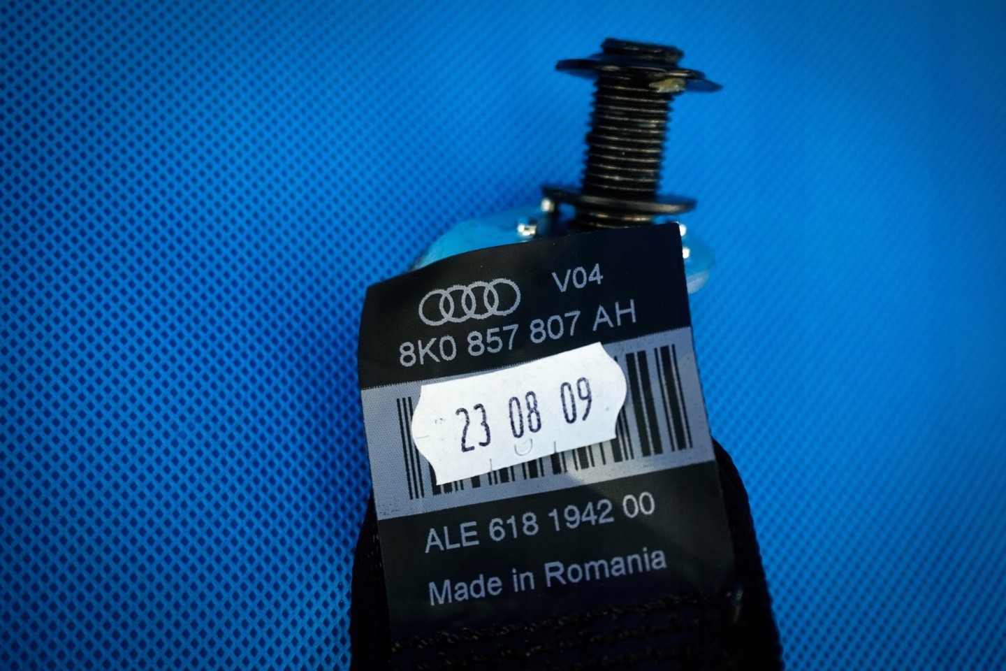Gurten Sicherheits heck mitte Audi A4 8K0857807AH