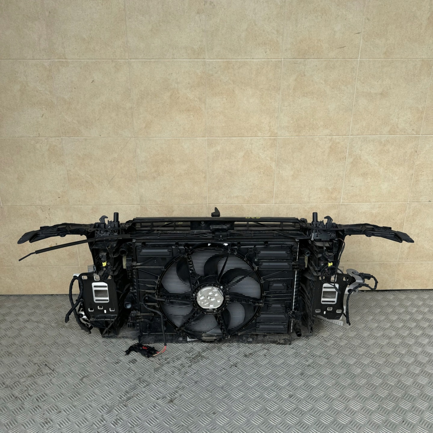 support panel for radiators complete radiator AUDI Q3 83A 1.5 TFSI