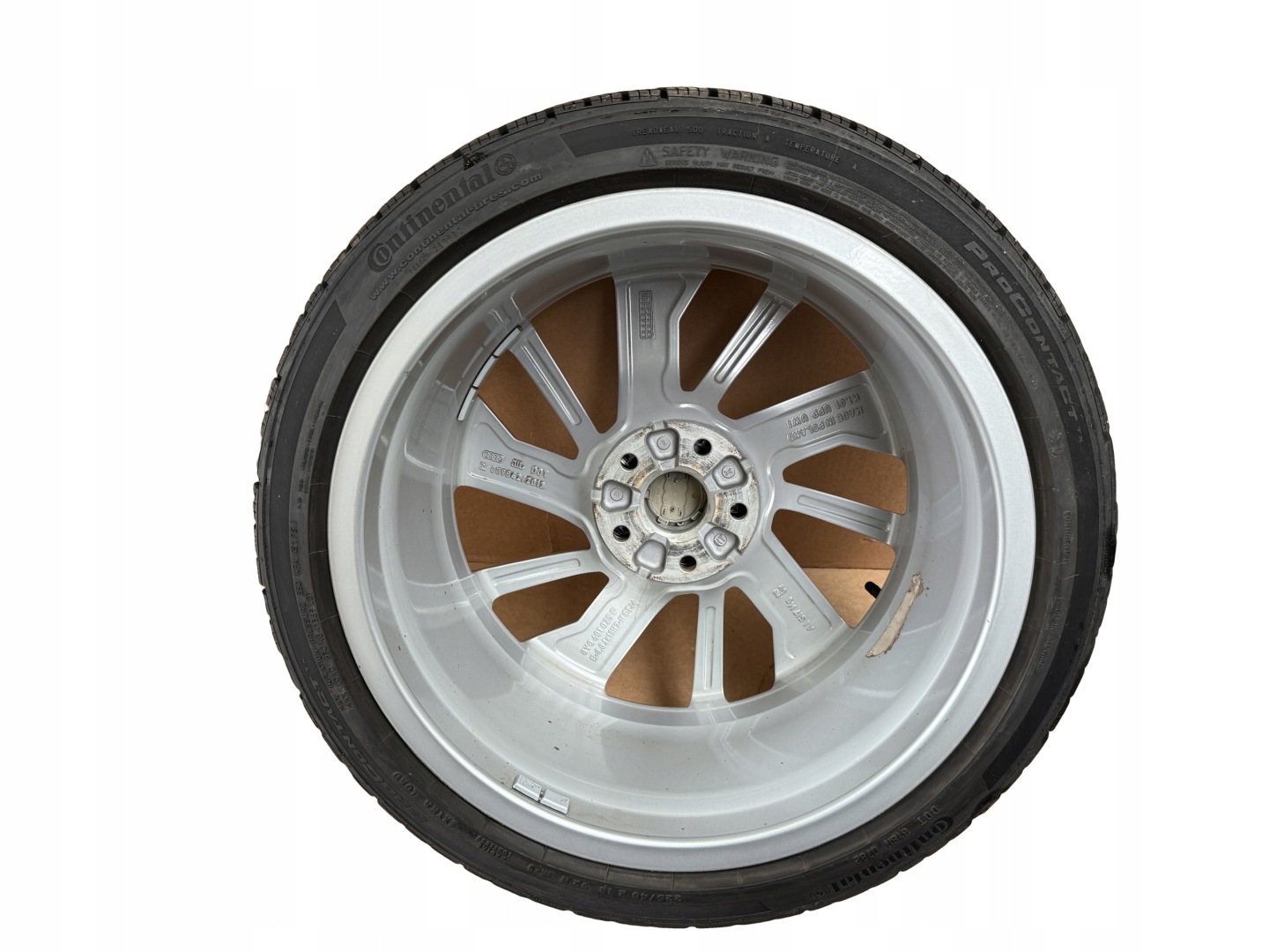 AUDI A3 8Y wheels discs 225/40R18 CONTINENTAL