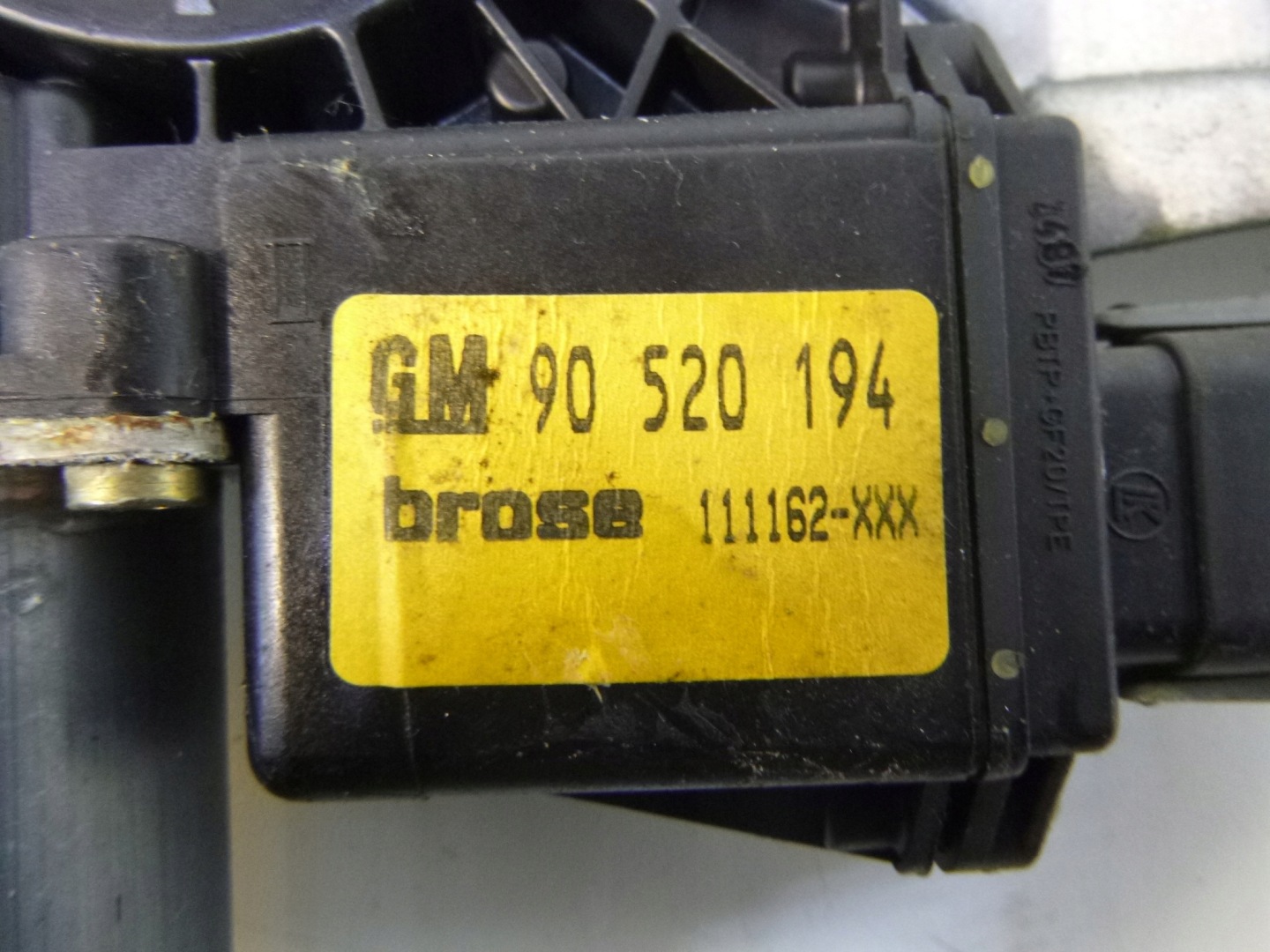 mécanisme vitre avant droite Opel Corsa B 5D 98r.