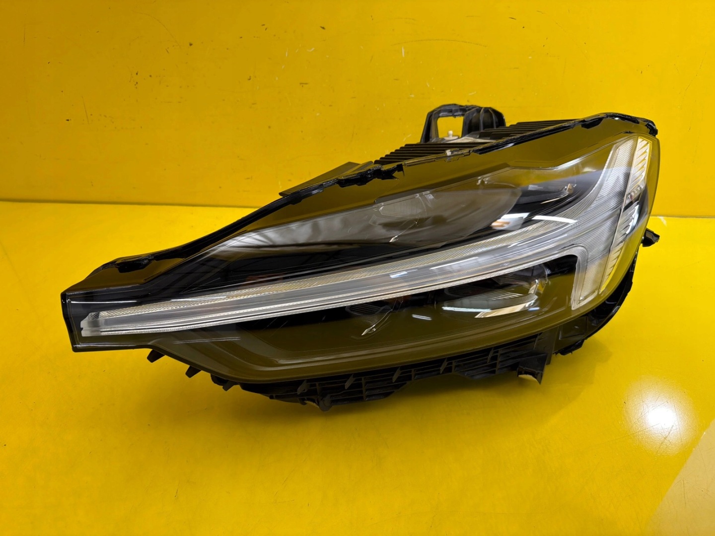 light left Volvo XC60 II Lift Full Led 32420430