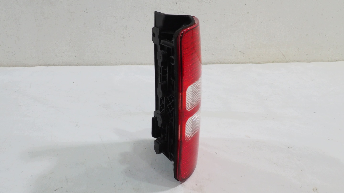 VW Caddy III lift light left rear part 2K5945111C