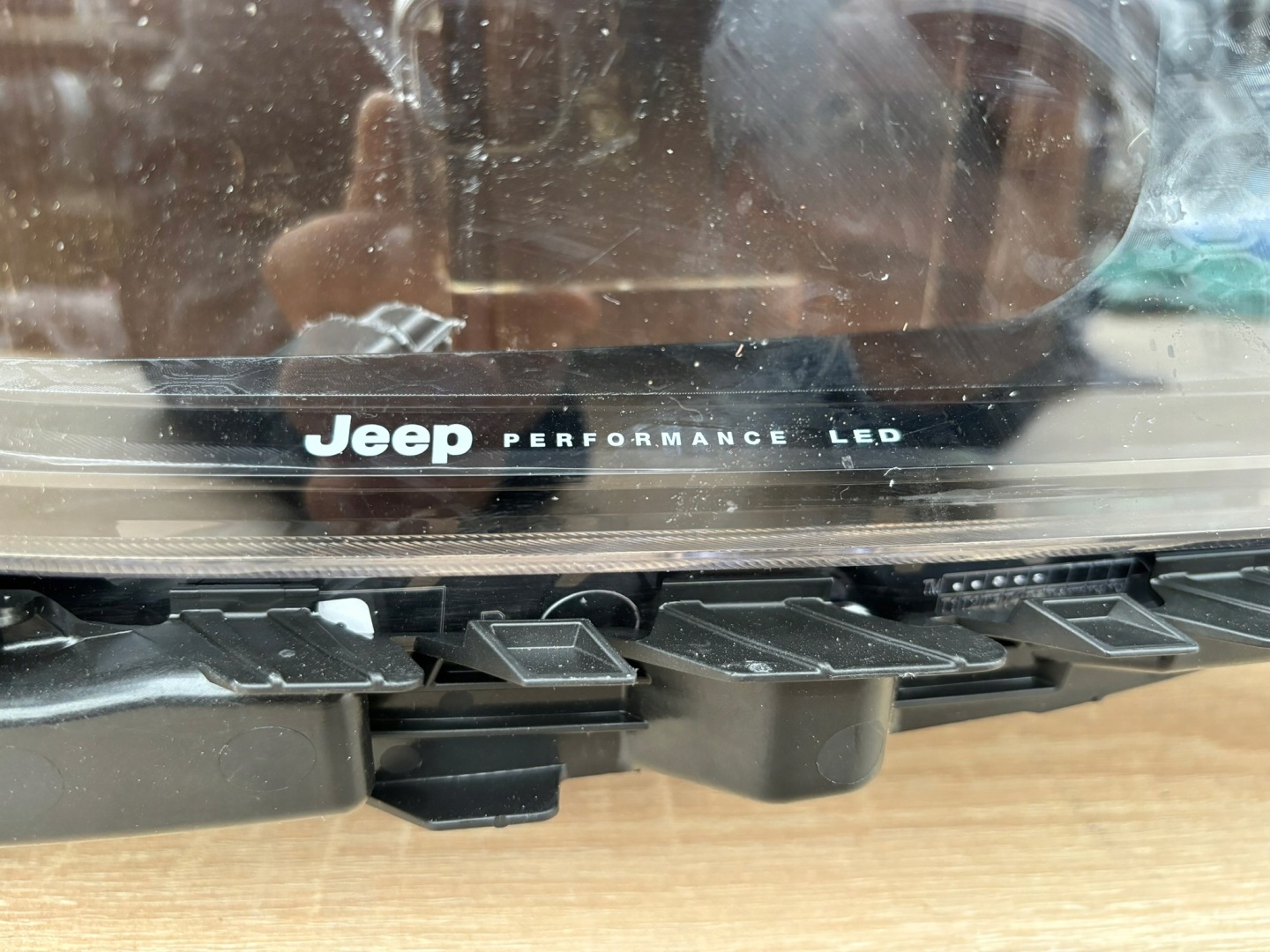 JEEP AVNGER right light front KLOSZ SZKLO brackets L708259 A858