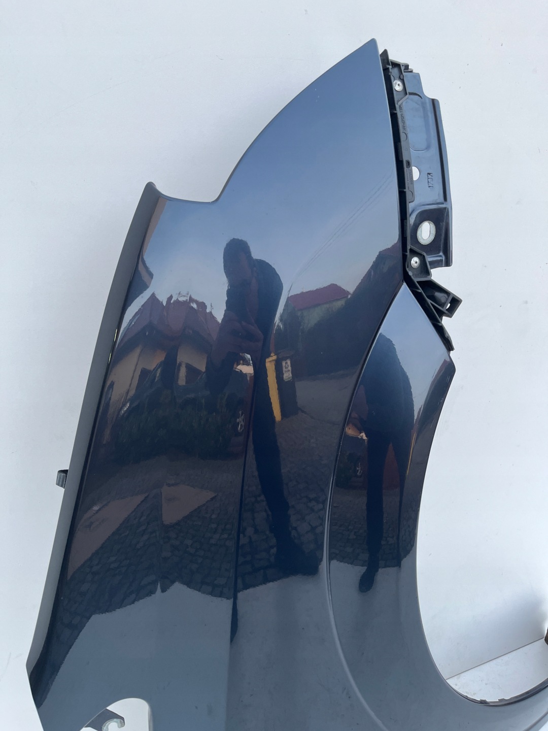 fender right front Opel MERIVA A Z168 03-10r.