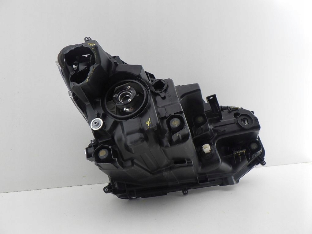 TOYOTA YARIS CROSS FULL LED light left front