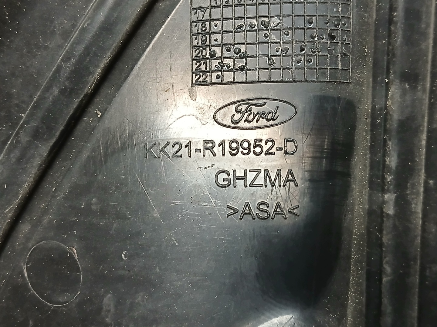 Stoßstange vorne Lüftungsgitter rechts oder links FORD CUSTOM LIFT 18- KK21-R19953-D