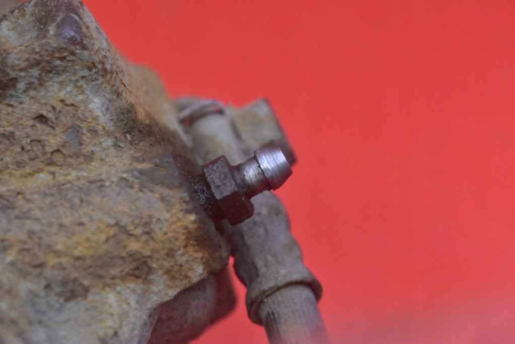 caliper brake left front TOYOTA AURIS II E18 1.6 VALVEMATIC 112 KM 15-18