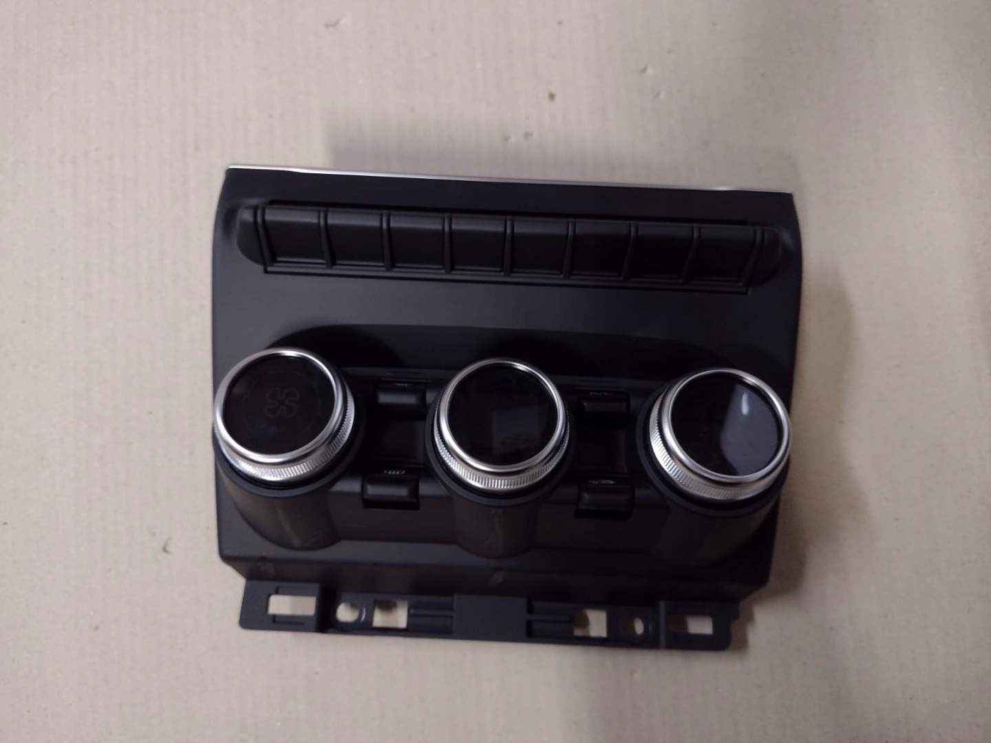 Unite commande clima Lumières de secours CAPTUR II 283E87996R