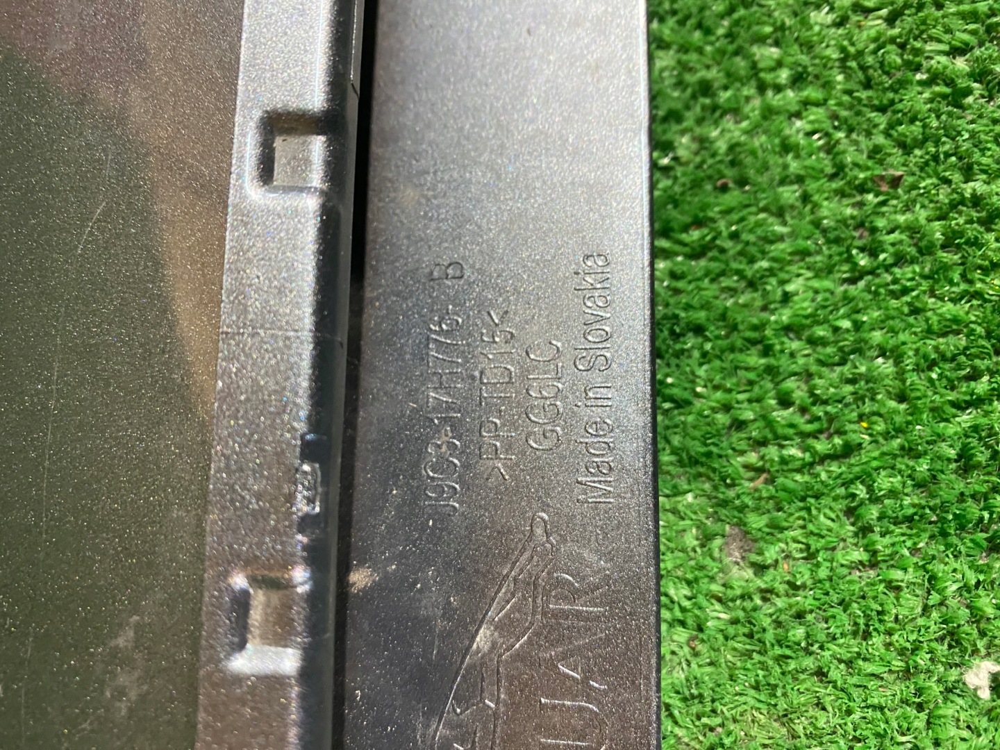 spoiler of a bumper rear rear part cap JAGUAR E-PACE NR.0059