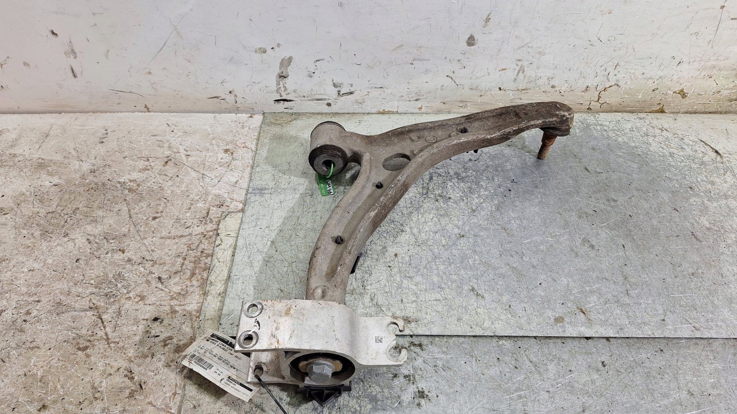 arm left front A2463330300 MERCEDES W246 W176 W117