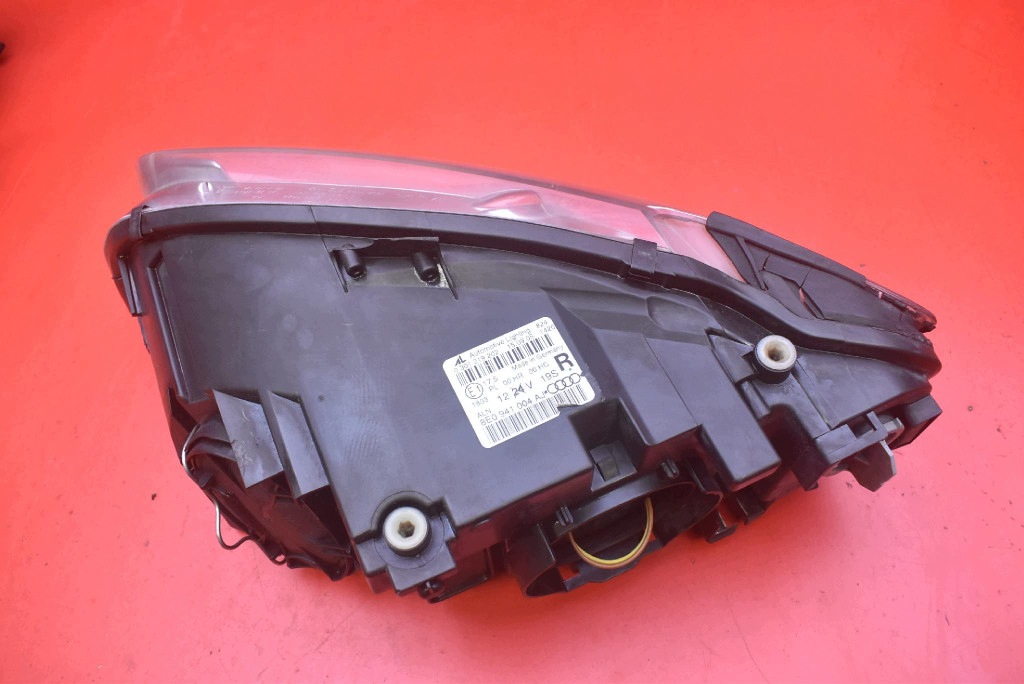REFLEKTOR right light front EU 8E0941004AJ AUDI A4 B7 04-08