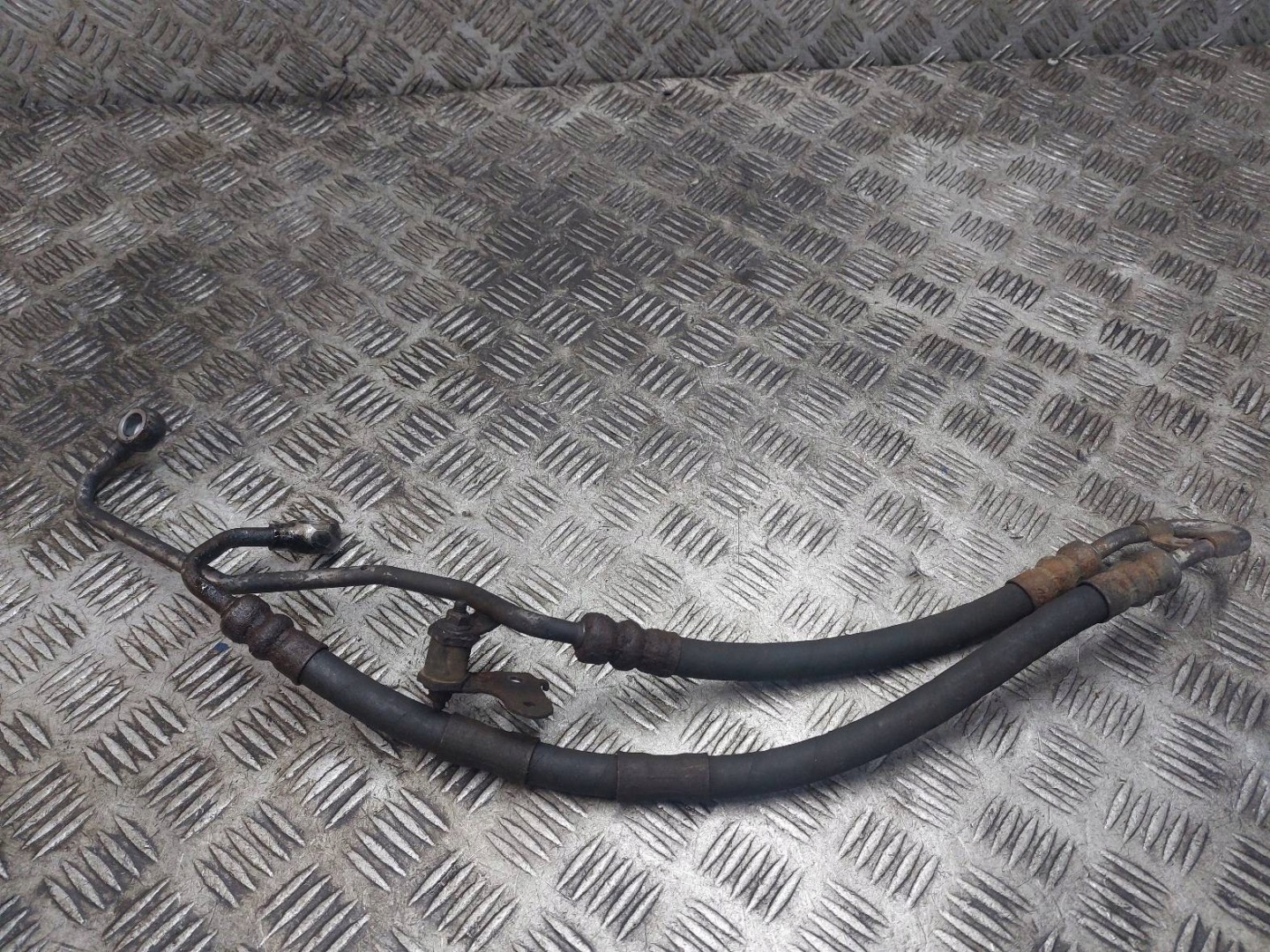 Schlauch der Lenkung Druck- BMW E90 320d 6777050