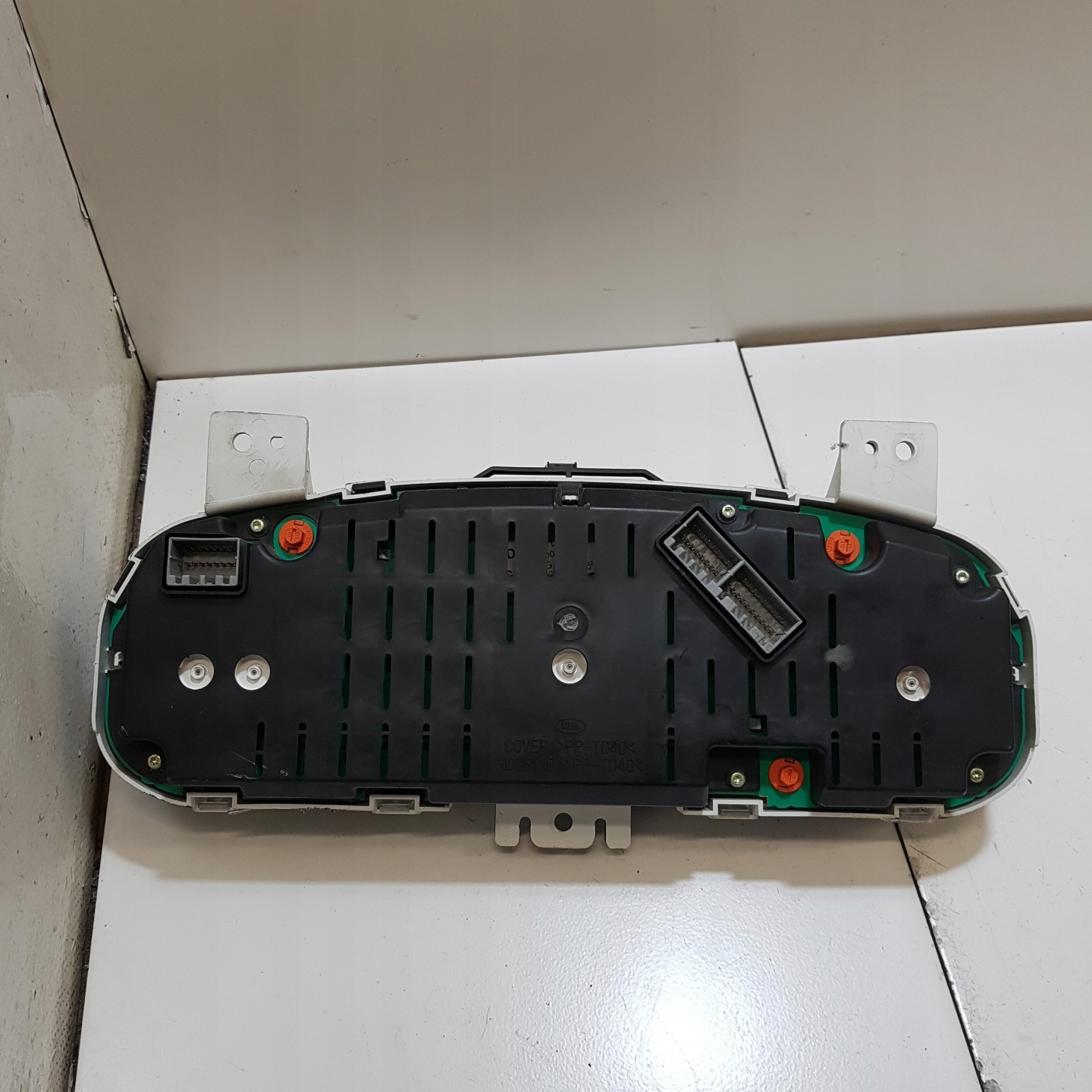 budiky budíky KIA CEED 1.6 B