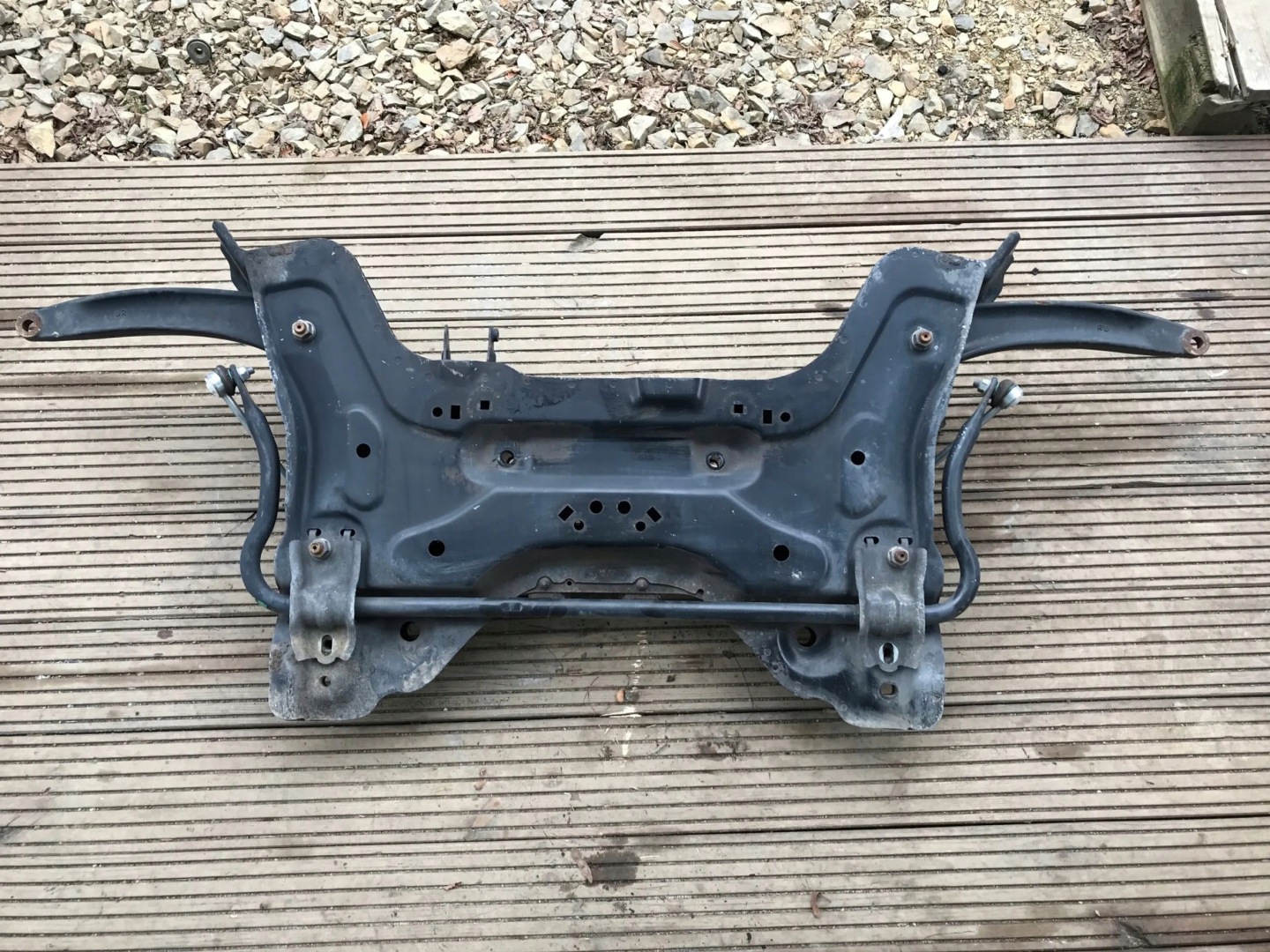 CITROEN C4 and axle beam subframe axle beam front