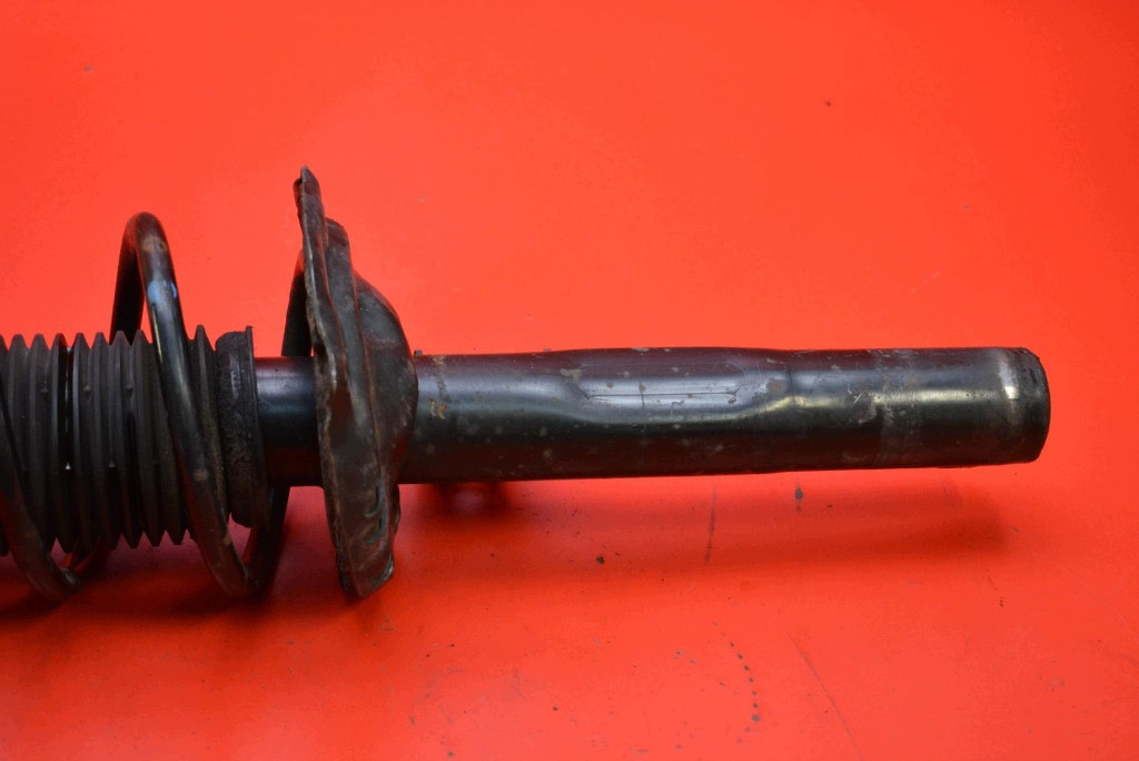 shock absorber right front 3348039 VW GOLF 7 VII 1.6 TDI 105 KM 12-17