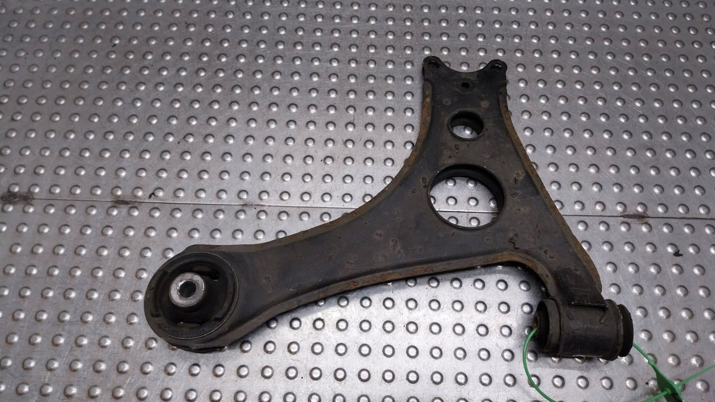 arm right front A1683300907 MERCEDES A KLASA W168