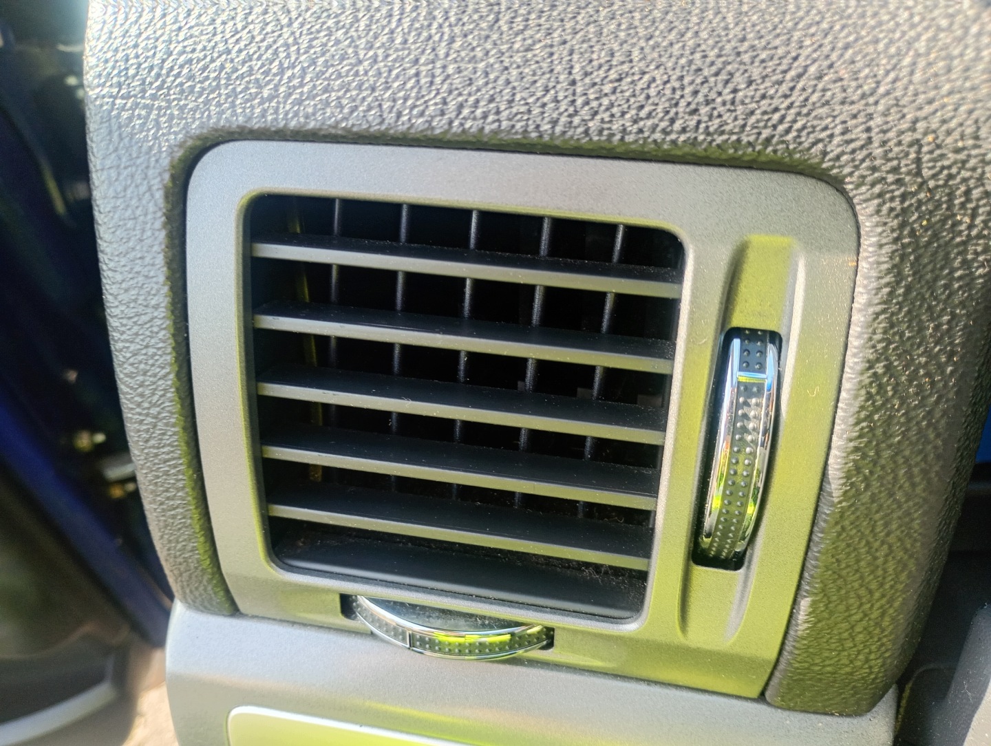 grid air conditioning devices air left driver´s Opel Vectra C FL 04-08