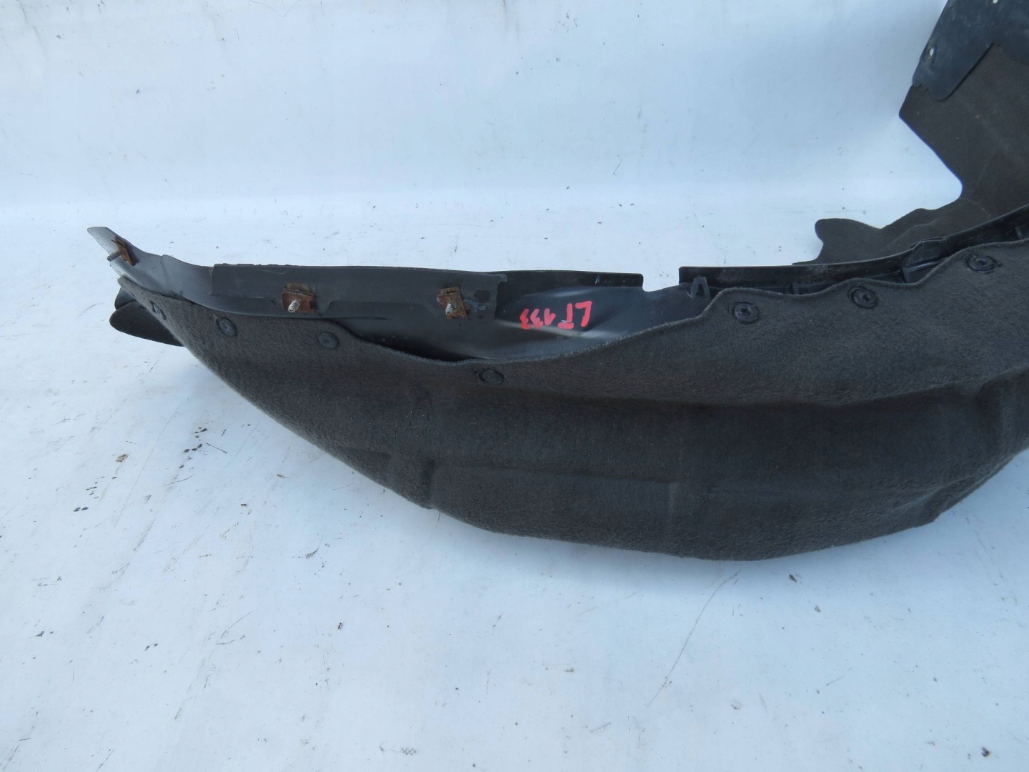 mudguard rear. left VOLVO V70 lll 3.2 B R6 243 KM 07-16r