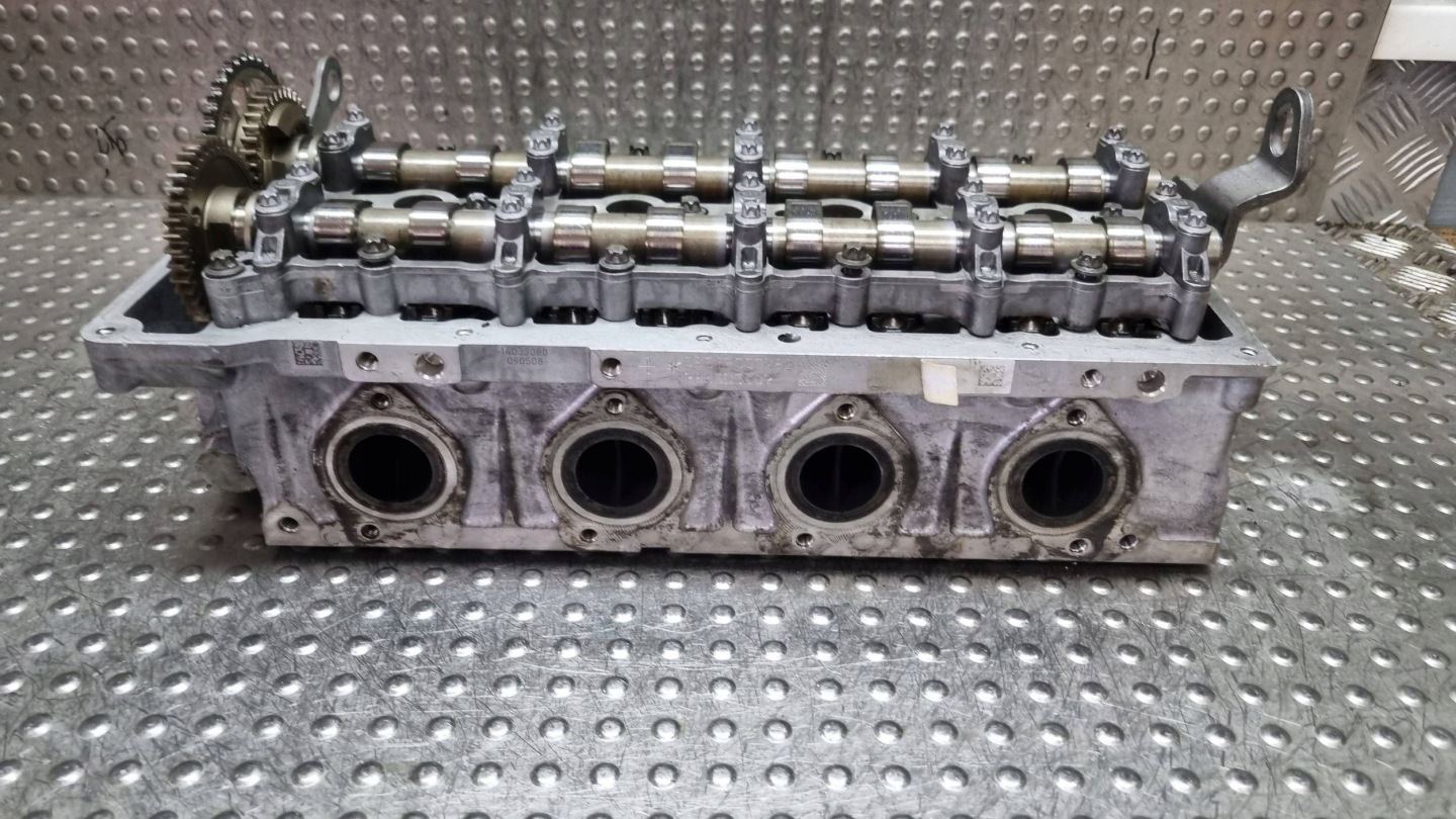 head. of the engine 7781098 BMW E60 E61 E81 E83 E84 E87 E90 E91 E92 2.0D N47