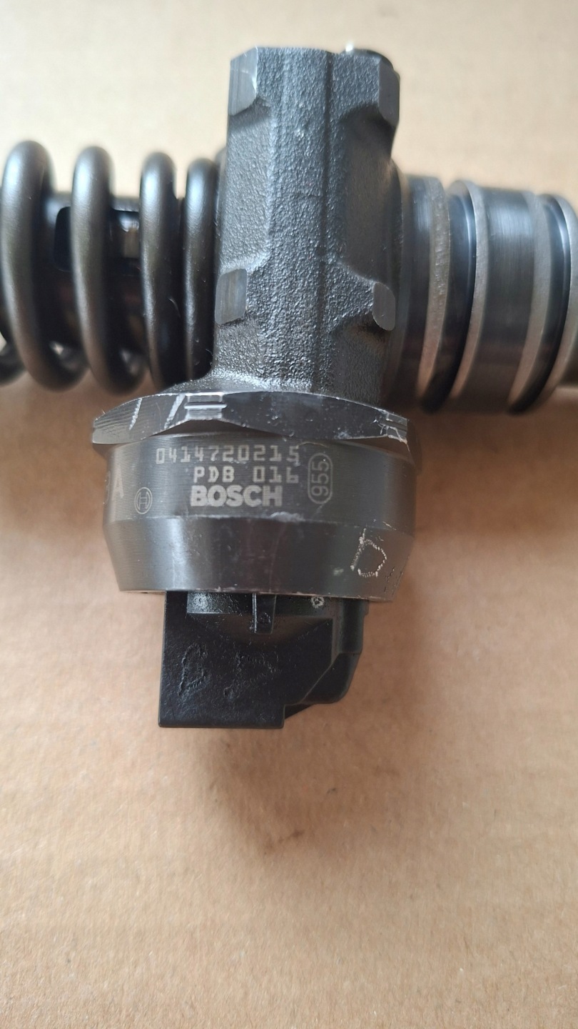 Pumpedüse VW 1.9TDI BOSCH 0414720215 WYDRUK