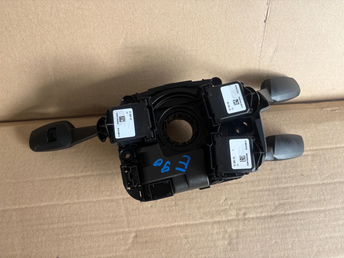 BMW E90 steering wheel levers and controls ring KPL.6989557 9123051