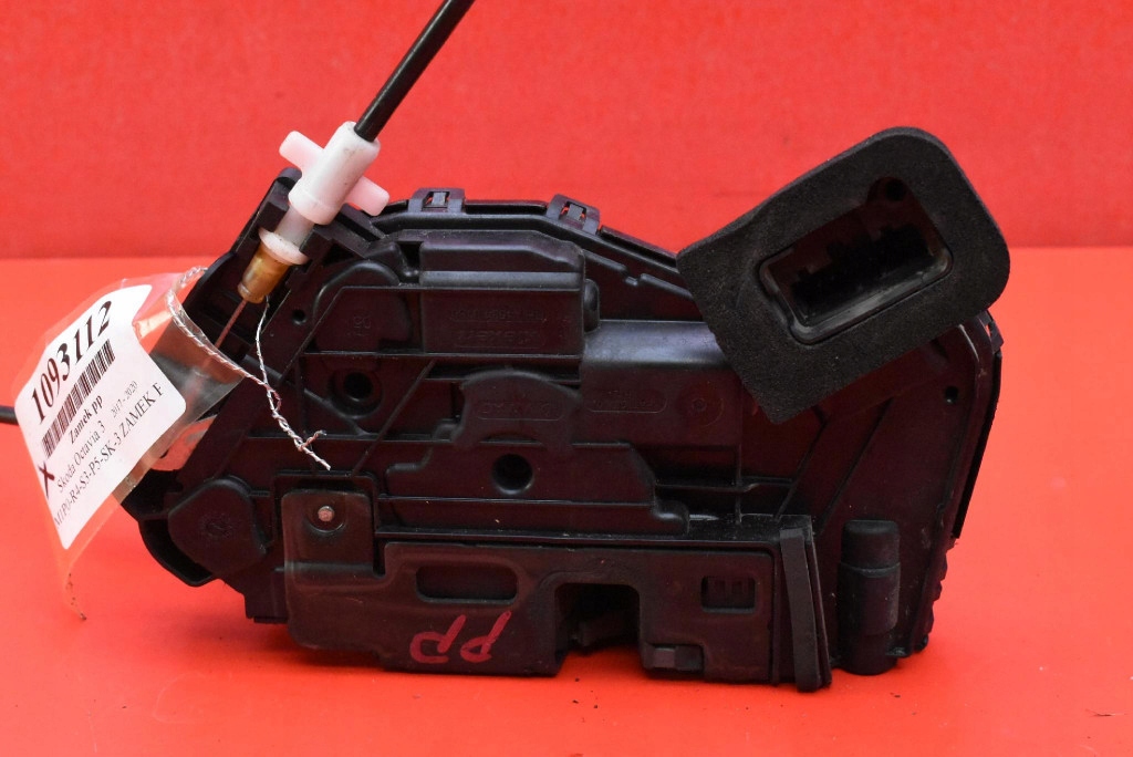 lock door right front front EU 5TB837016C SKODA OCTAVIA III KOMBI 17-20