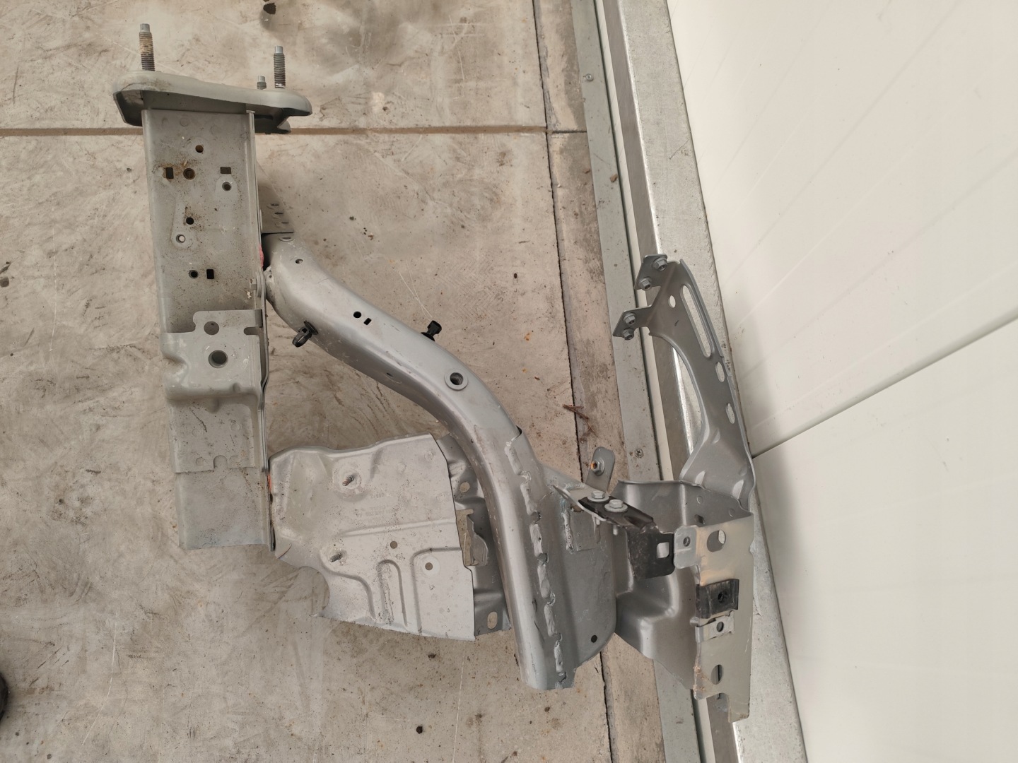 FORD KUGA MK3 quarter quarter right
