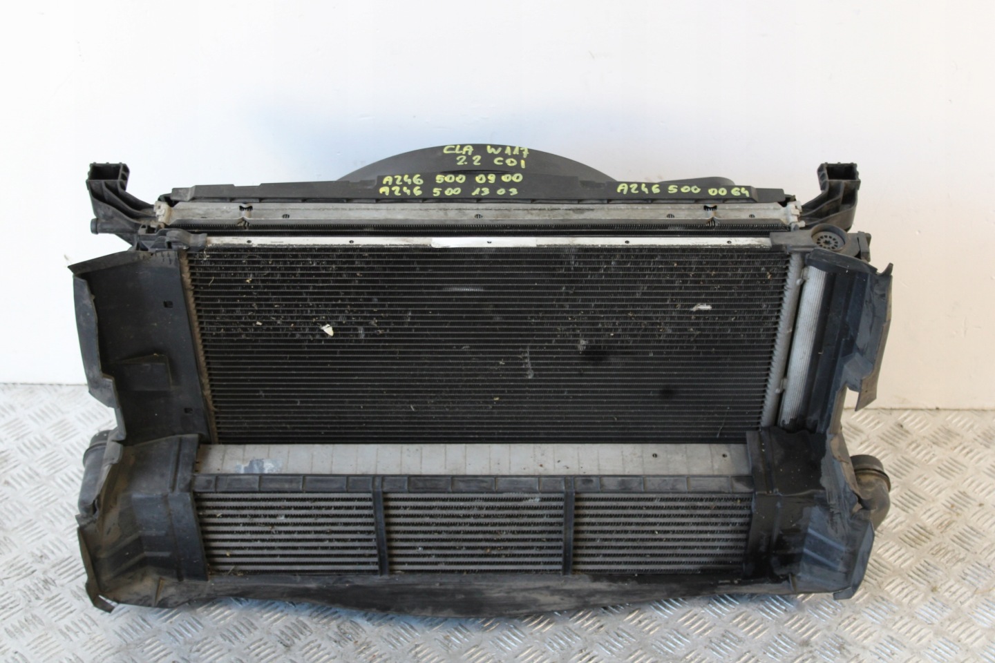 chladiče chladič ventilátor MERCEDES CLA W117