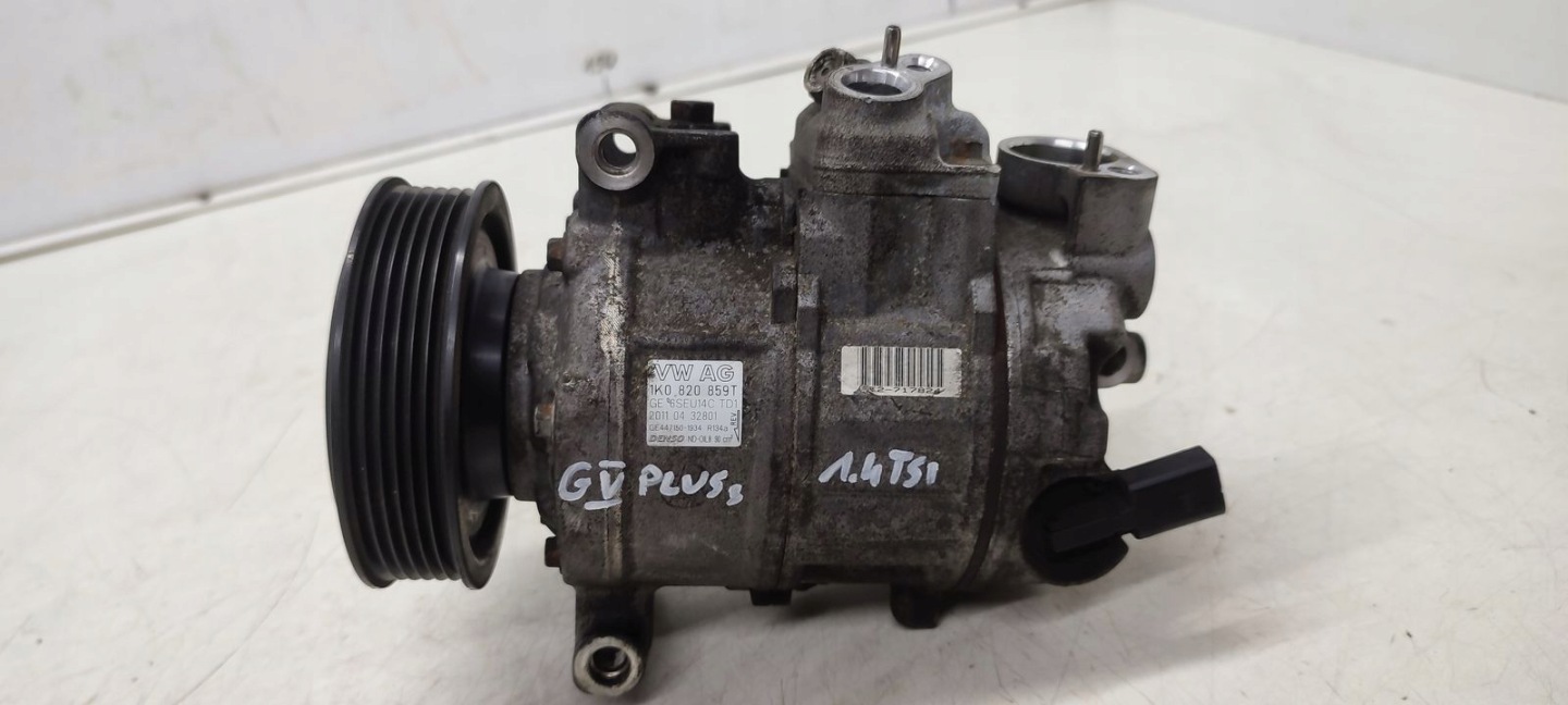compressor of the air conditioning compressor; VW Golf VI plus 1,4 TSI